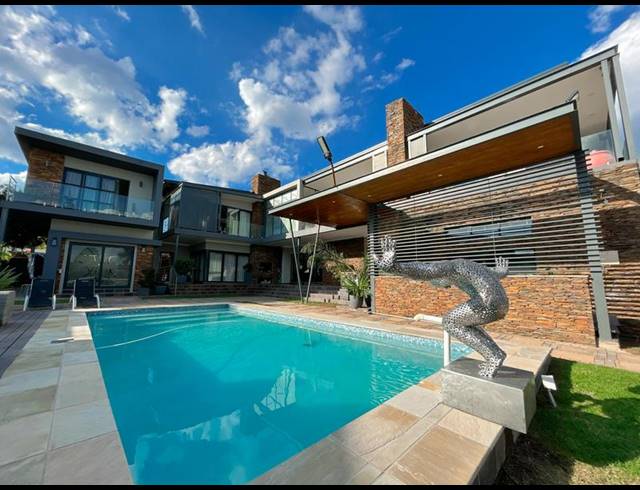 4 BEDROOM HOUSE FOR SALE IN NORTHCLIFF